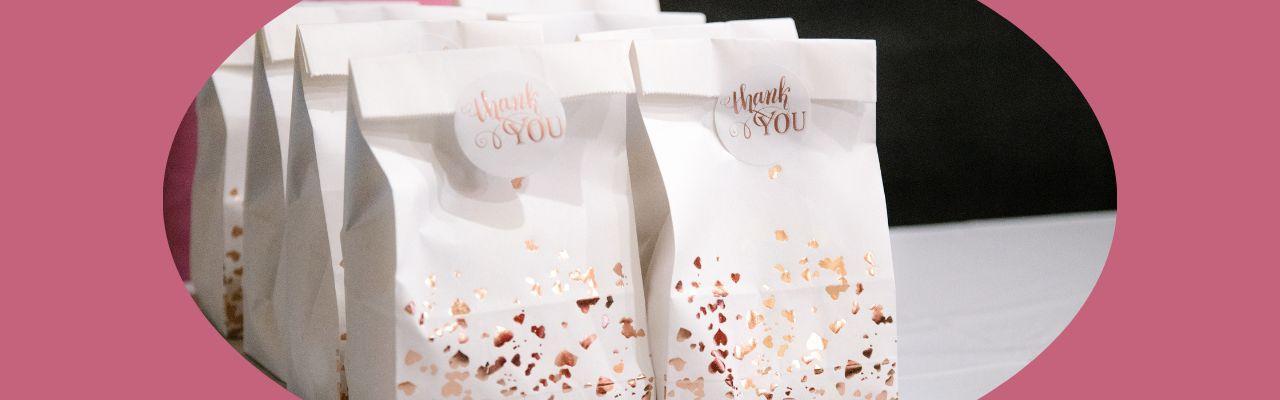 Comment composer des sacs cadeaux de mariage pour vos invités
