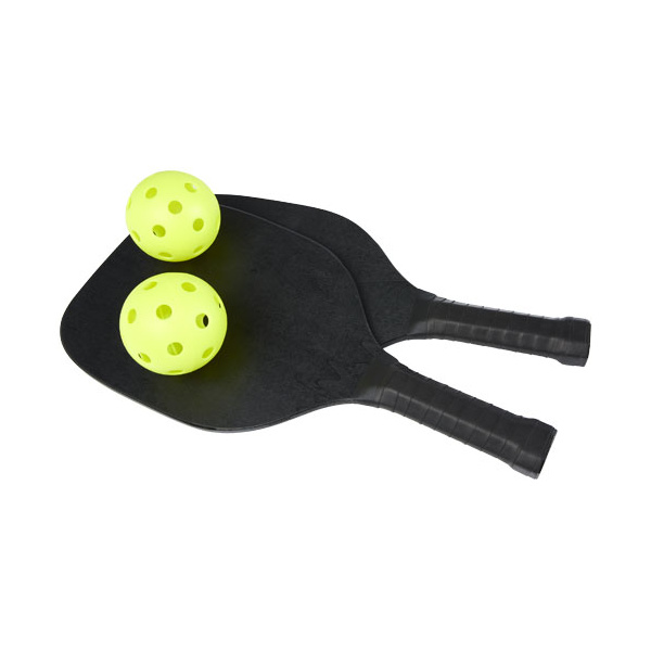Jeu de raquettes dans un sac en filet