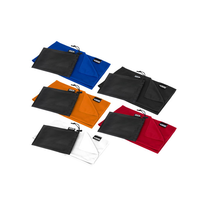 Serviette de sport rafraîchissante en PET recyclé avec pochette