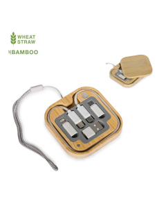 Ensemble de câbles avec des connecteurs micro USB (type C) dans une boîte en bambou
